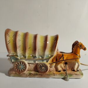 Vtg Ceramic Tilso Covered Wagon with Horses Television Lamp Night Light #53/302